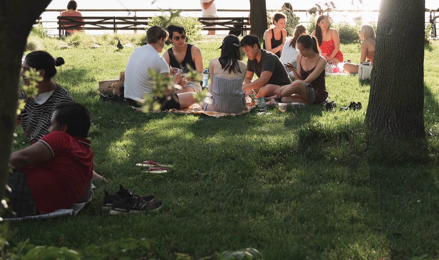 7 Awesome Things to Do On a Budget (with Friends)  